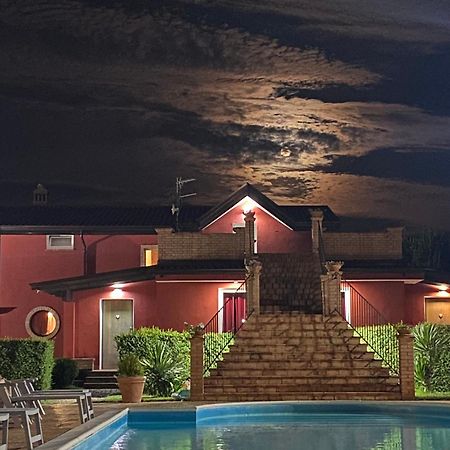 Villa Piero Bisignano Luaran gambar