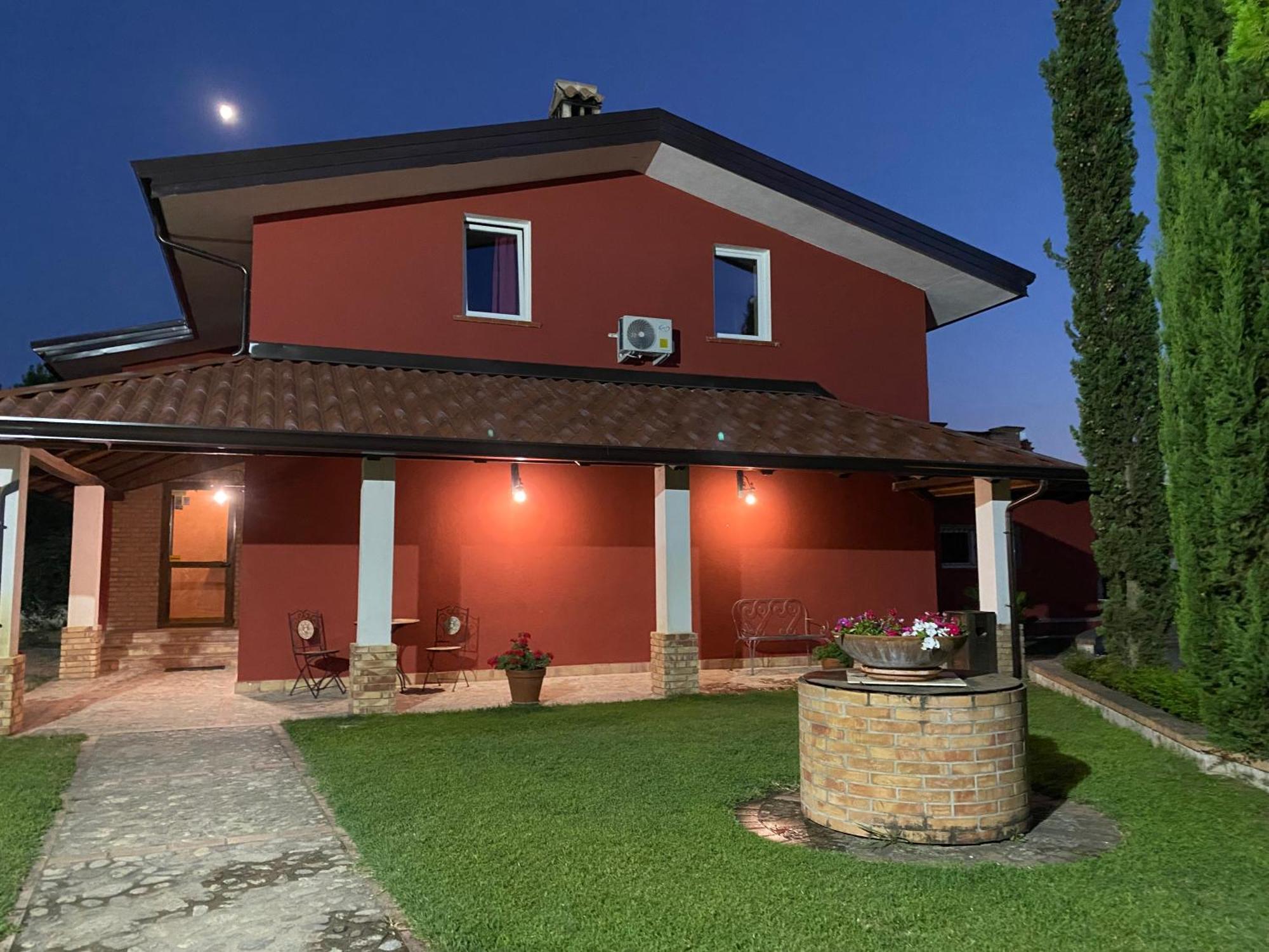 Villa Piero Bisignano Luaran gambar
