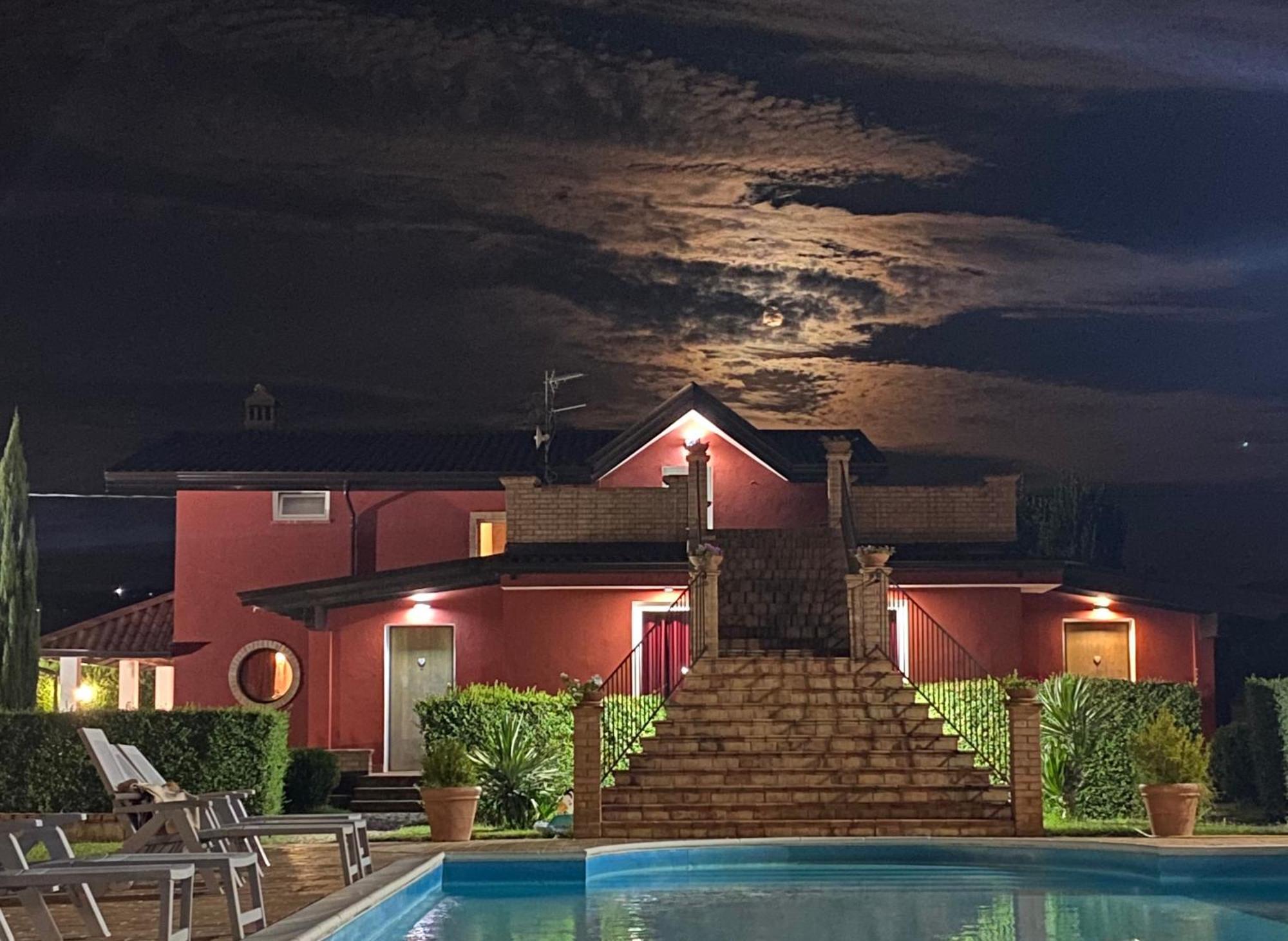 Villa Piero Bisignano Luaran gambar